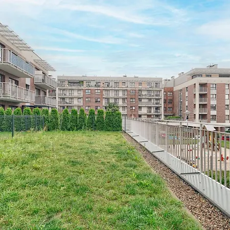 Exclusive Forty Apartment *
